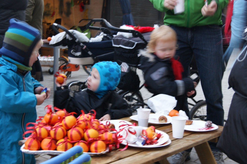 Clementiner smykket til juletraesfest 2011